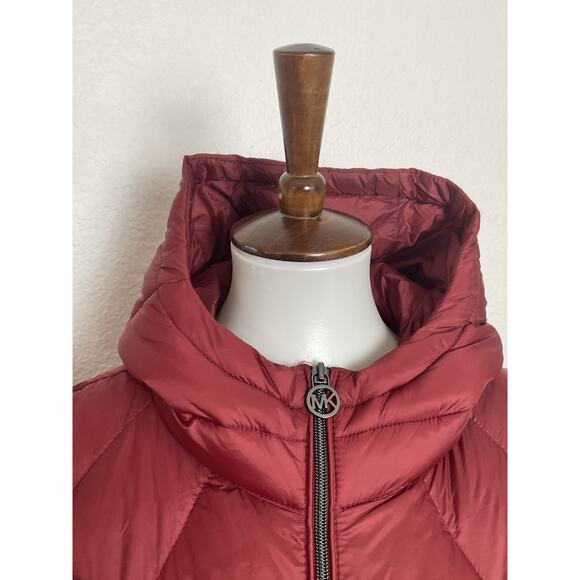Michael Kors Puffer Jacket Hoodie Down Fill Burgundy FLAW - Picture 2 of 16
